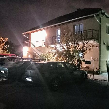 Rm Castell Apartments 诺威萨 外观 照片
